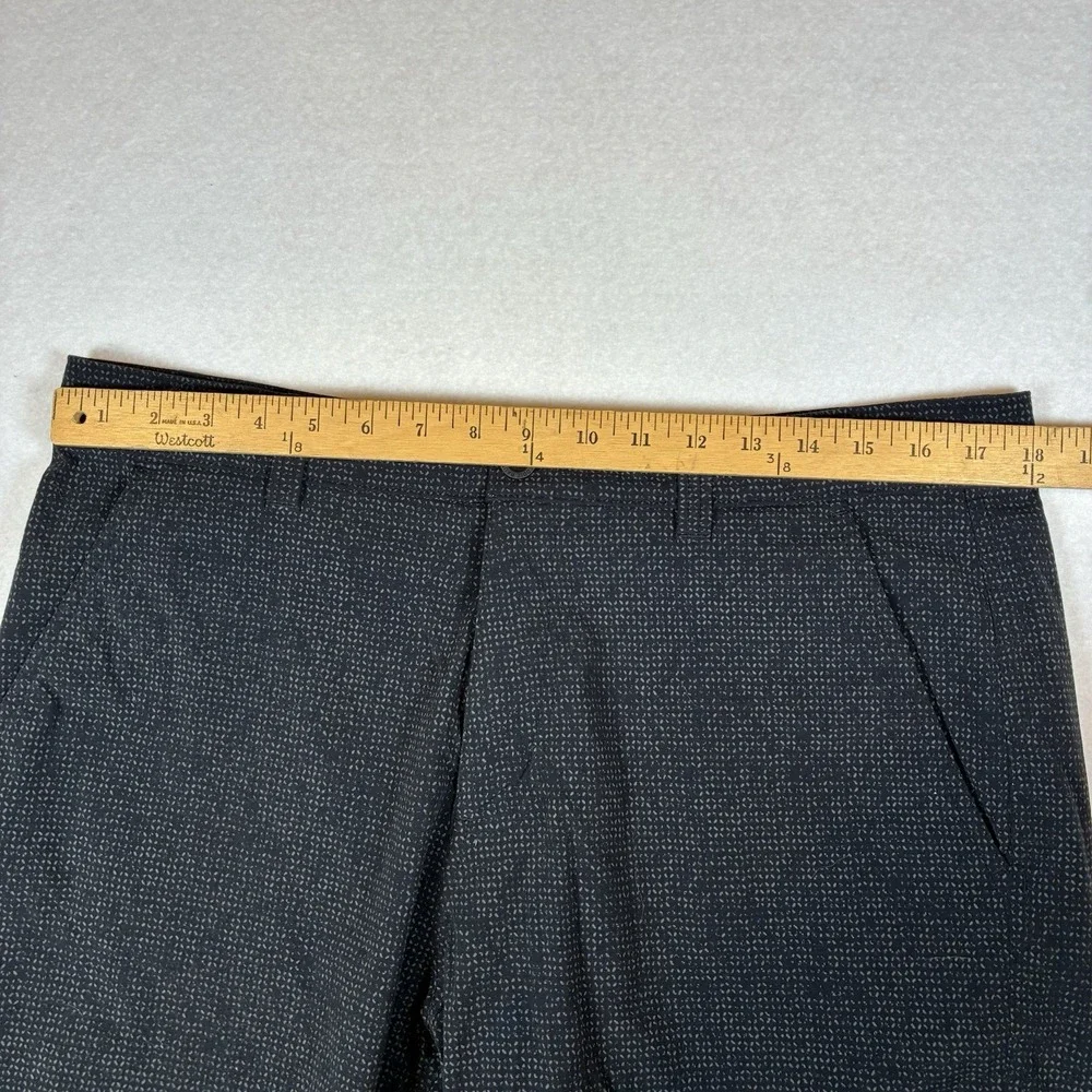 Eddie Bauer TraveX Shorts Mens 35 Dark Gray Hybrid Chino Performance Tech